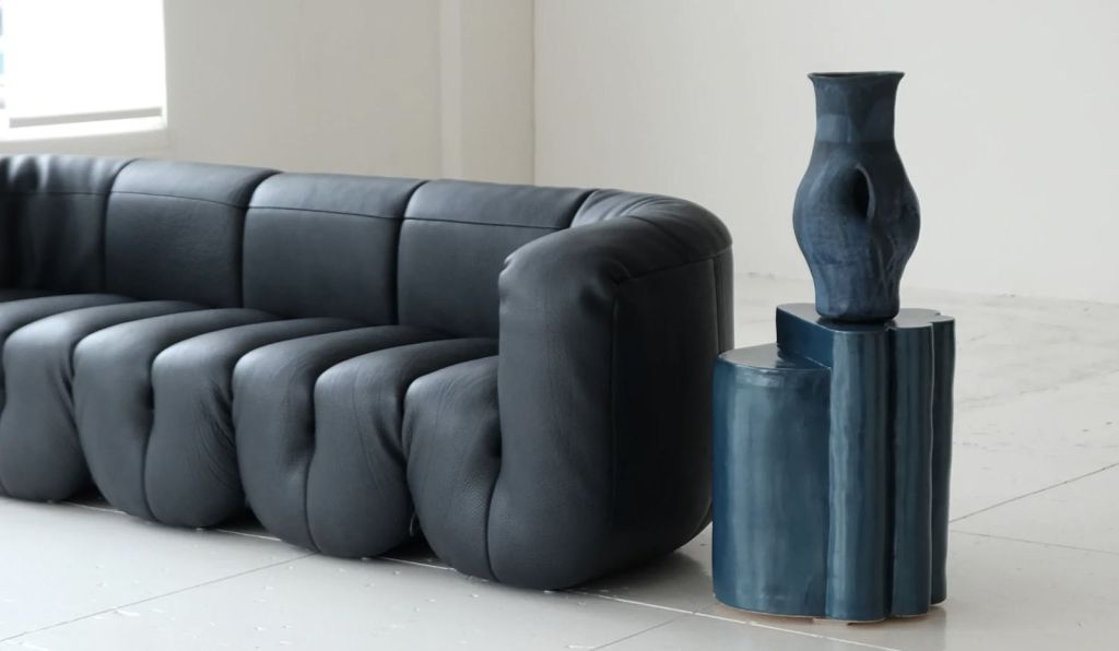 azules profundos en tapicería de muebles